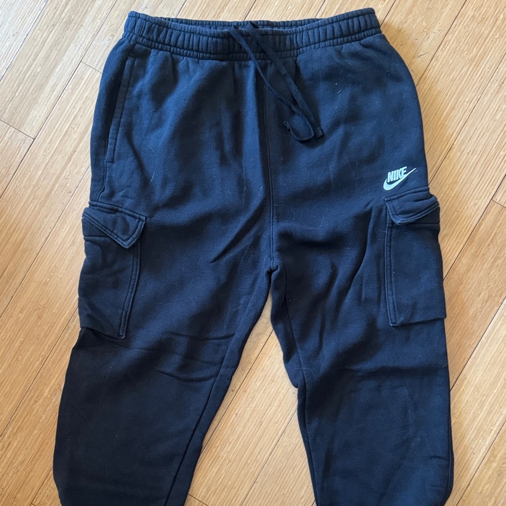 Nike Men’s Black Joggers with Cargo Pockets